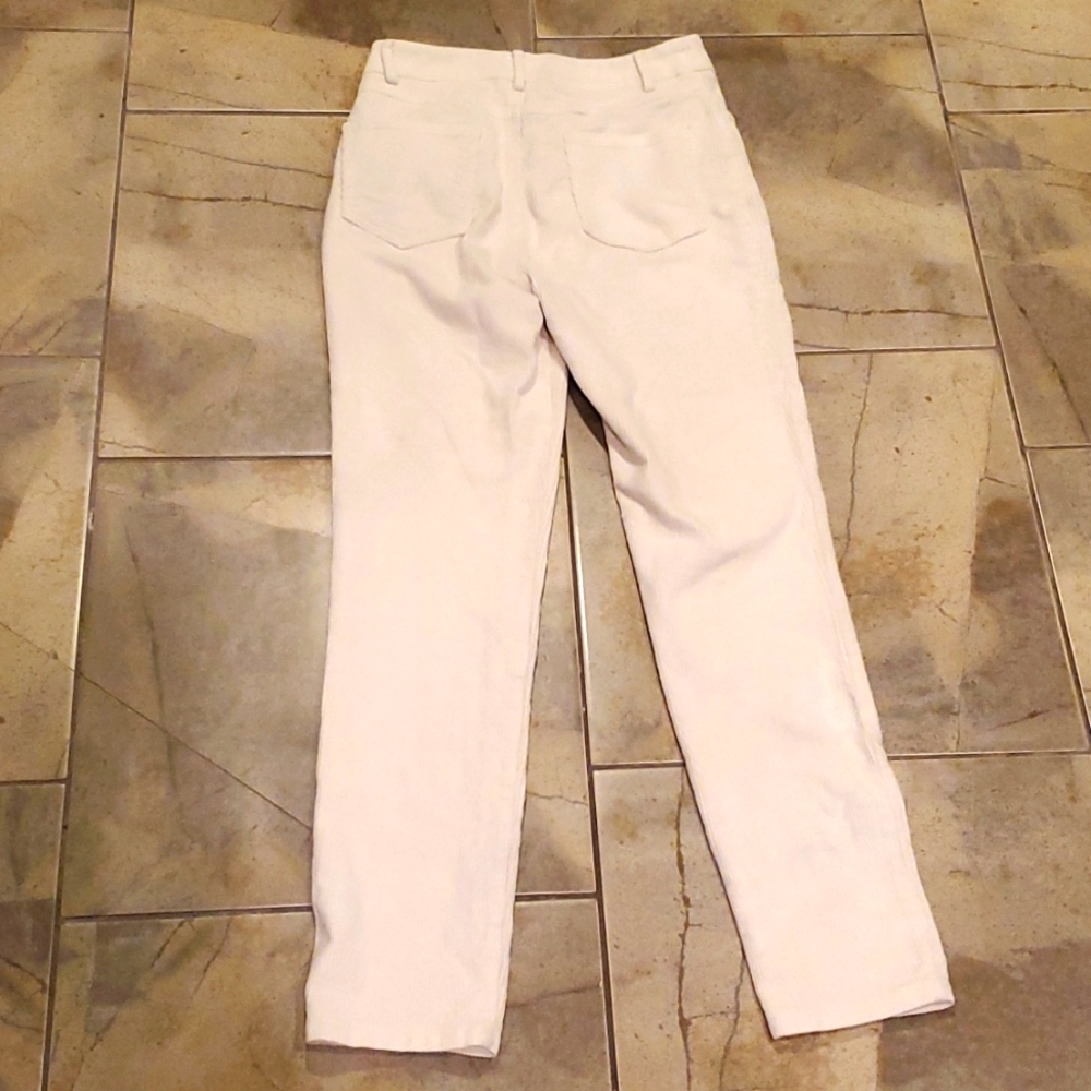 Forever 21 corduroy pants. White - Picture 5 of 6